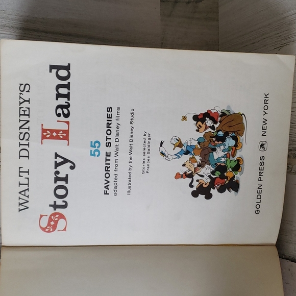 Walt Disney's Story Land, A Golden Book, ©️ 1967 - Picture 3 of 8